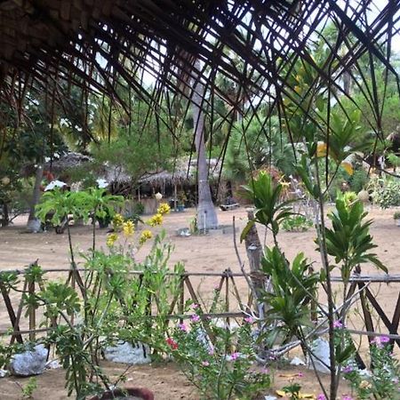 Sun Wind Beach Kalpitiya Kite Resort Exterior foto